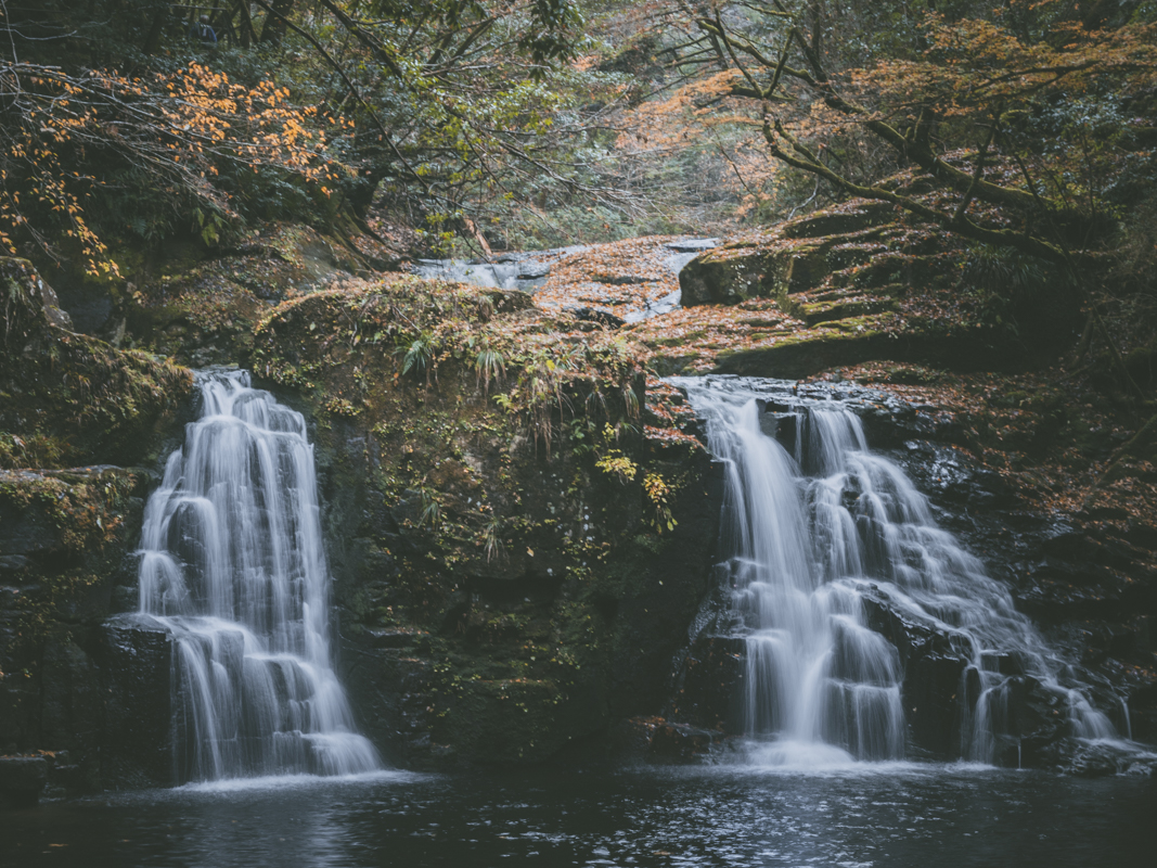 赤目四十八滝に紅葉を見に行ってきました！ | 伊勢ピットブログ